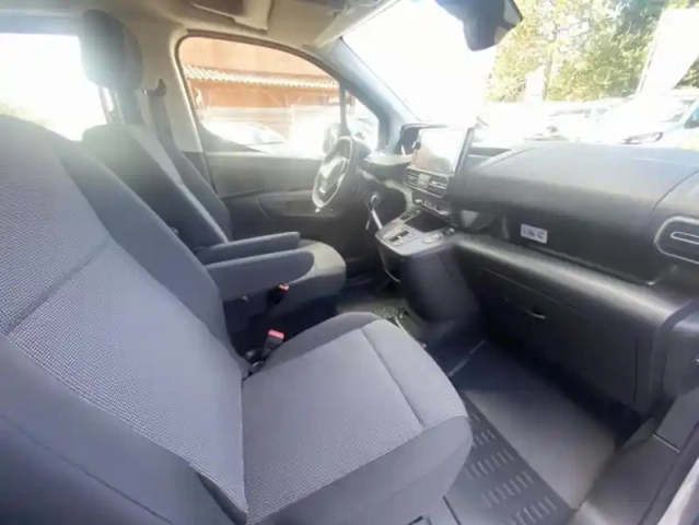 Peugeot Partner iii taille xl bdi 130 s&amp;s eat8 cab app — photo 30