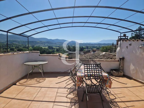 Maison 7 pièces 217 m²