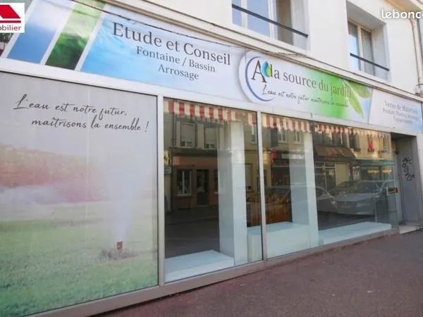 Commerce 320 m²
