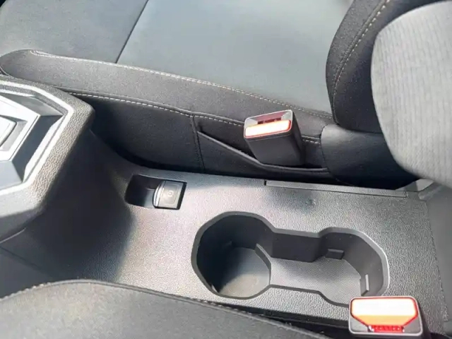 Dacia Sandero eco-g 120 auto — photo 44