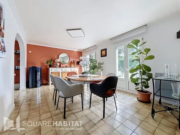 BELLE MAISON FAMILIALE DE 121 M² SUR UN TERRAIN DE 2 305 M
