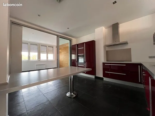Appartement 5 pièces 130 m²