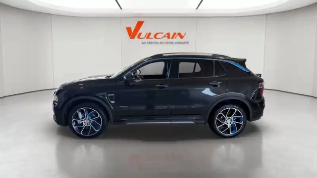 Lynk&Amp;Co 01 1.5 phev 261 ch dcth7 — photo 8