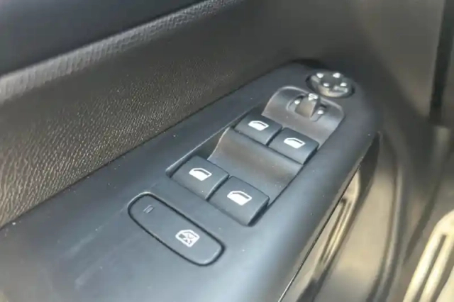 Citroën C5 Aircross hybride rechargeable 225 s&amp;s e-eat8 — photo 82