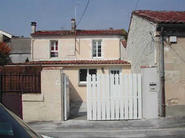 Cognac : Petite maison en centre ville