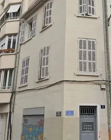 Local commercial 85 m² Marseille 1er