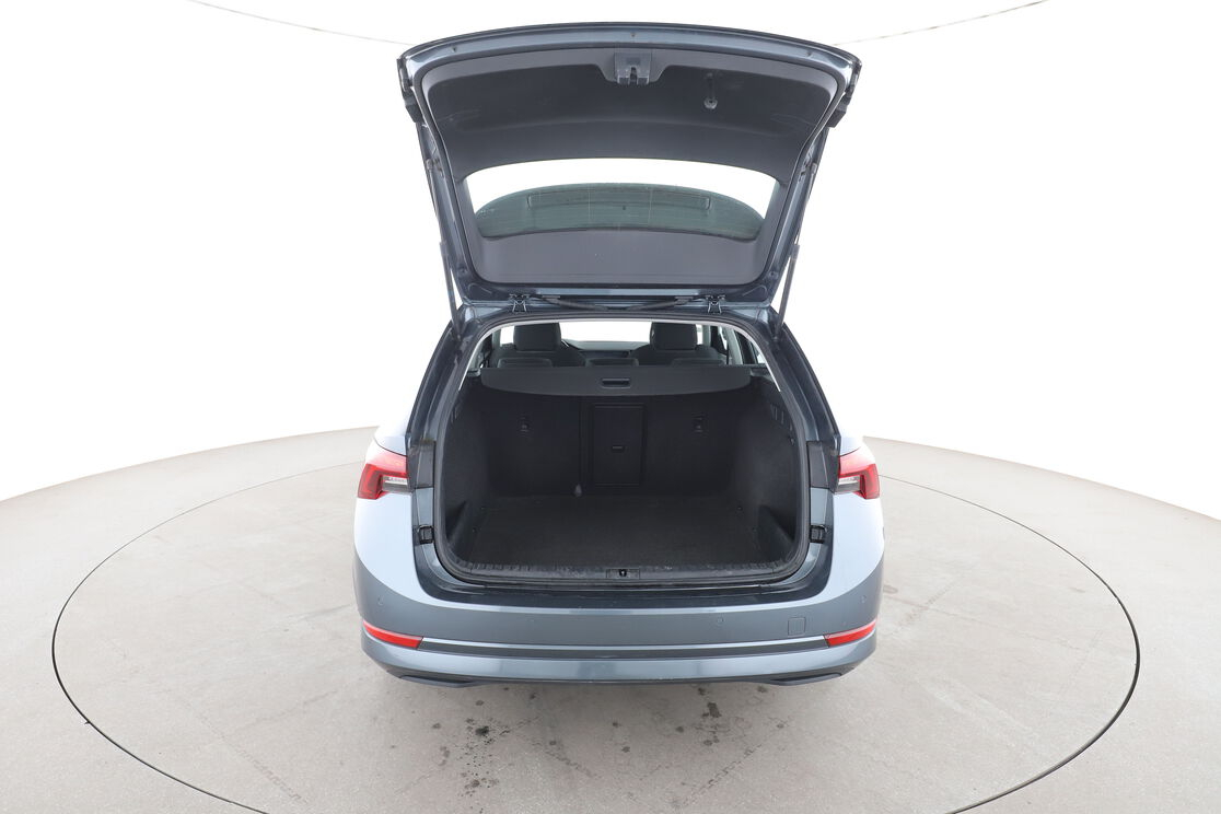 Skoda Octavia Combi 2.0 TDI SCR Business DSG7 — photo 15