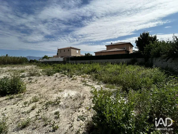 Terrain 441 m²