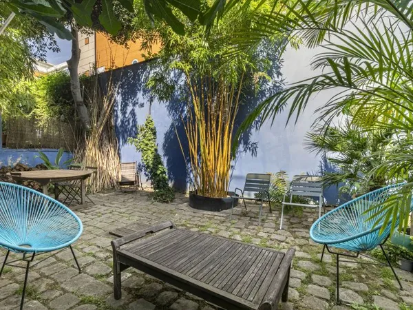 Vends maison avec jardin
