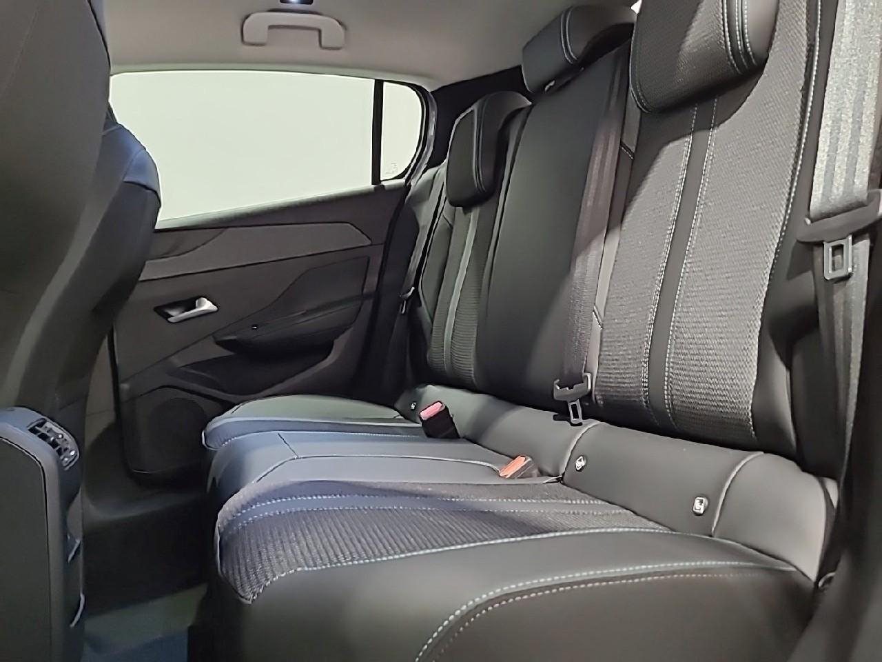 Peugeot 308 hybrid 145 e-dcs6 allure — photo 13