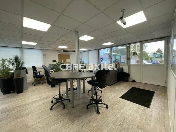 Bureaux 217 m²