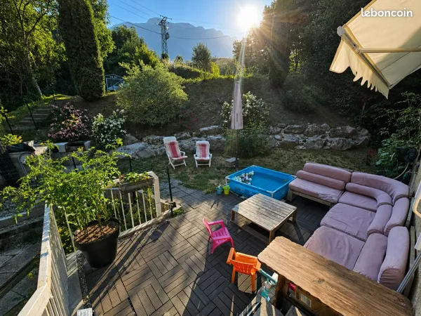 Appartement esprit Maison 110m² avec jardin 448m²