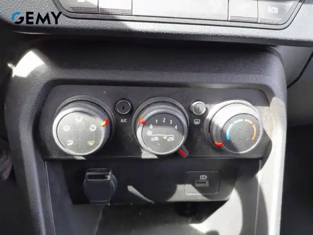 Dacia Sandero tce 90 cvt — photo 18