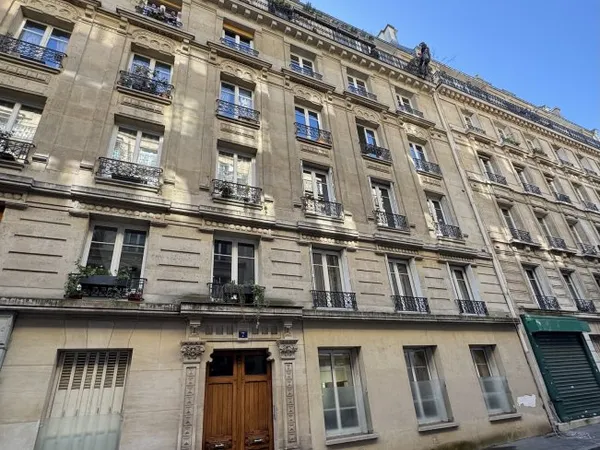 A vendre - Appartement calme de 68m2 - Paris 9ème - Proximité rue des Martyrs