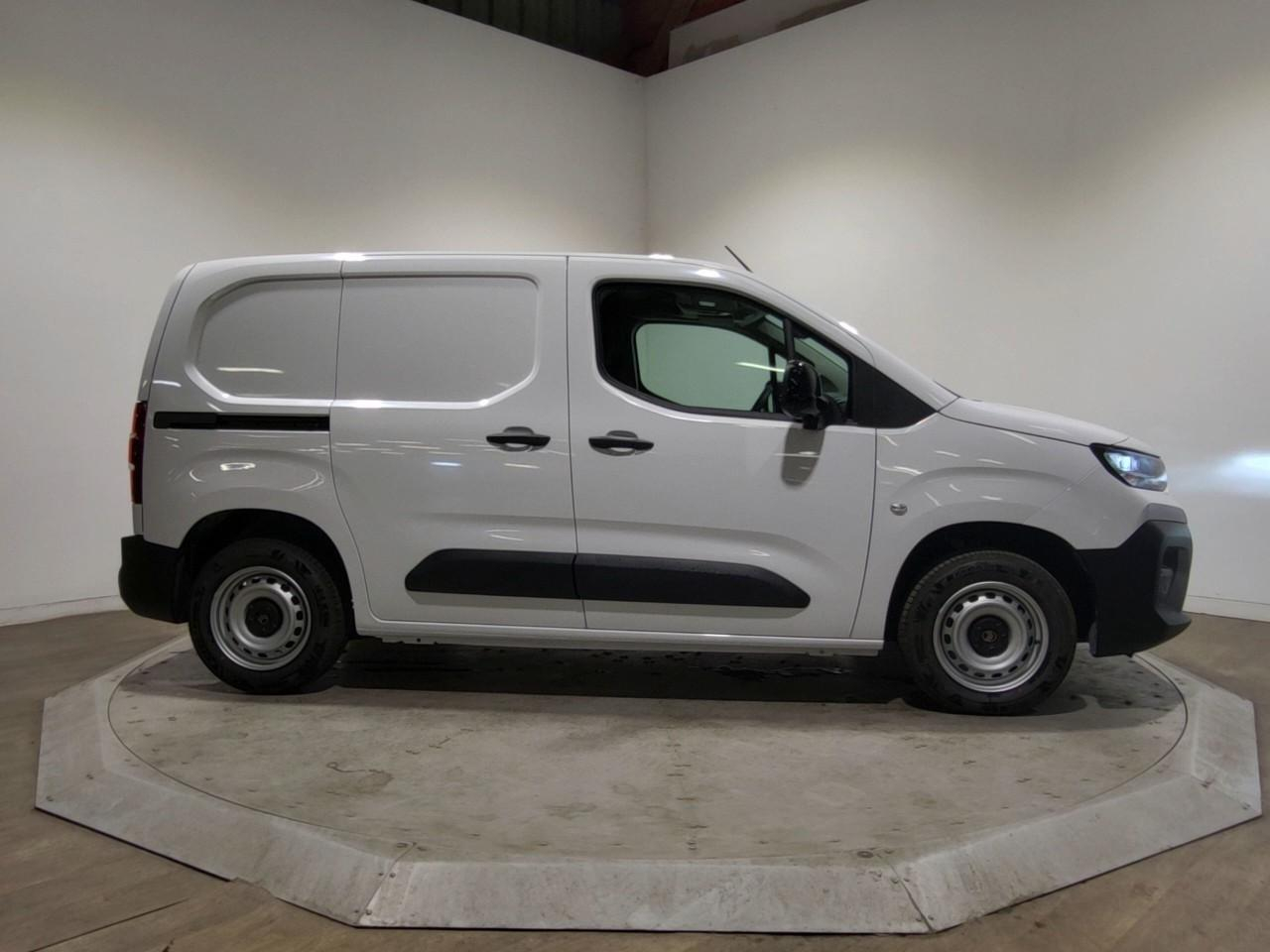 Citroën Berlingo van m diesel 100 ch manuelle — photo 6