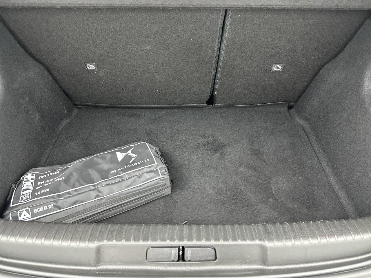 Ds Ds 3 crossback puretech 130 eat8 performance line+ — photo 14