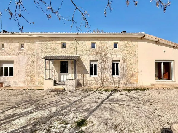 Maison 8 pièces 212 m²
