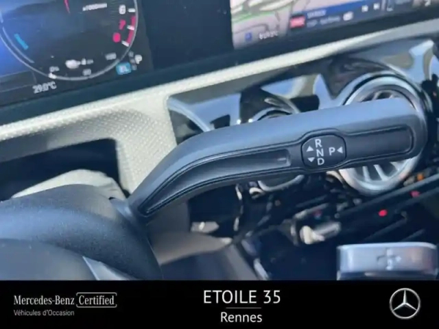 Mercedes Cla shooting brake 250 e hybrid eq 218ch amg line 8g-dct — photo 10