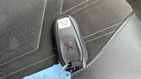 Peugeot 3008 1.2 PureTech 130ch S&S GT Pack EAT8 — photo 16