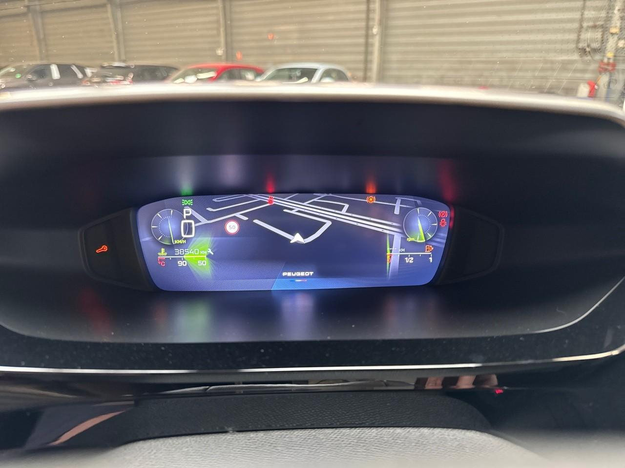 Peugeot 308 1.5 bluehdi 130ch s&s allure eat8 — photo 27
