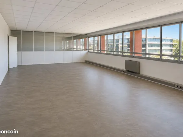 Labège : Cabinet 38 m² indépendant pour profession de santé - 650 /mois charges comprises