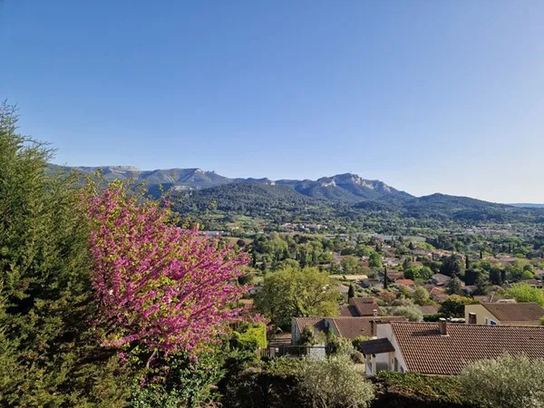 Nouveau maison Auriol T7 sur 1160m² belle vue