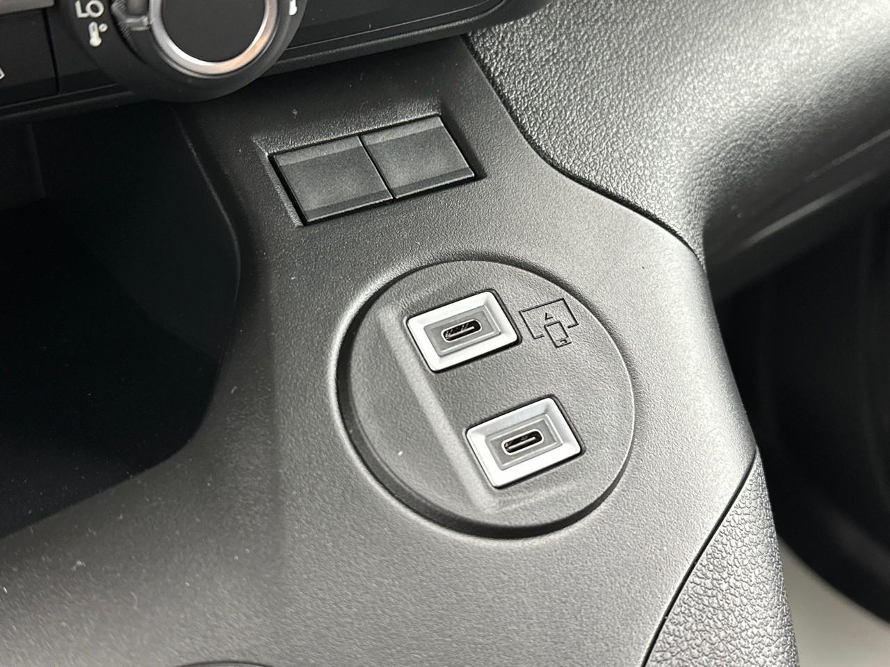 Citroën Berlingo van m diesel 100 ch manuelle — photo 29