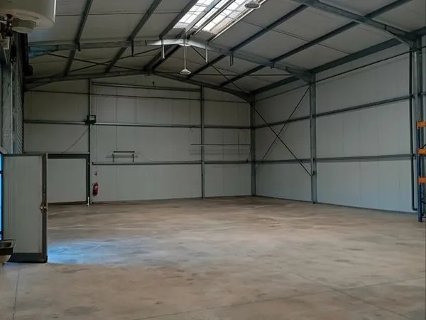 Local commercial, entrepôt, atelier