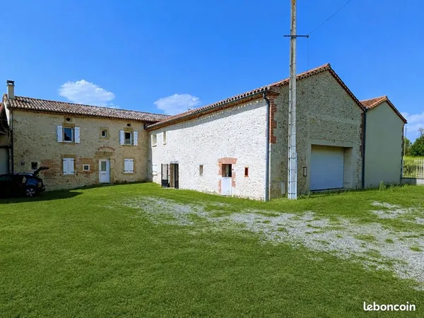 Maison 9 pièces 308 m²
