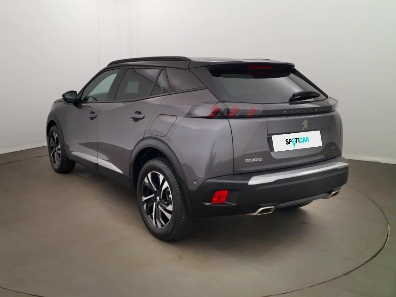 Peugeot 2008 puretech 130 s&s eat8 gt — photo 3