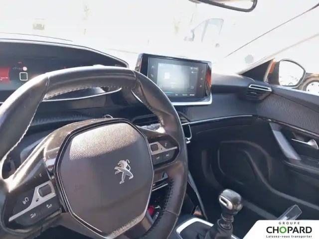 Peugeot 2008 puretech 100 s&amp;s bvm6 — photo 44