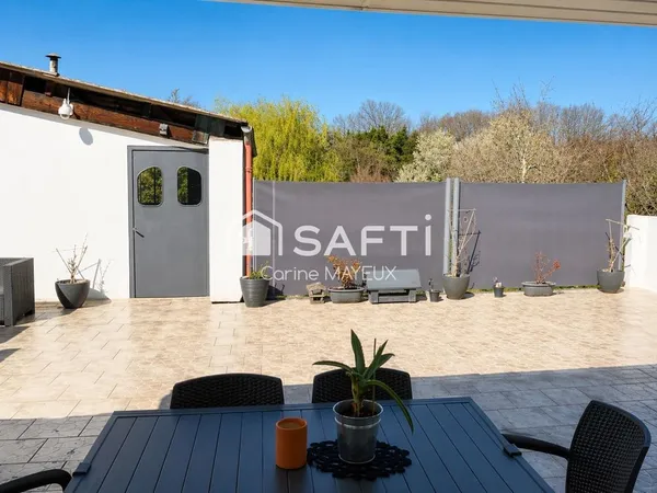 Maison + 285 m² de dépendances  Idéal artisan