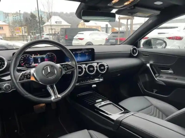 Mercedes Classe A 180 d progressive line — photo 13