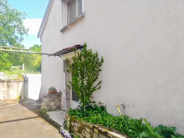 Maison de village au calme