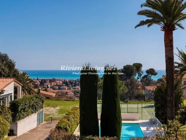 CAGNES SUR MER - COLETTES Villa avec vue mer