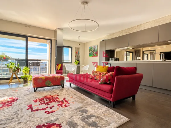 Vends appartement dernier étage, 68,5m2 + 2 balcons, vue Tour Eiffel