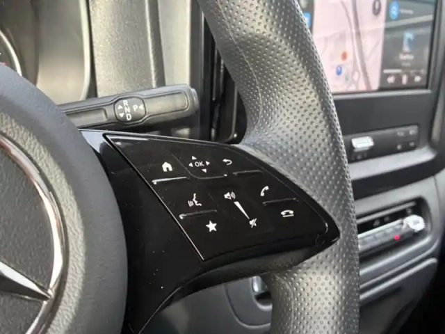 Mercedes Vito 114 cdi fourgon long 136ch bva — photo 20