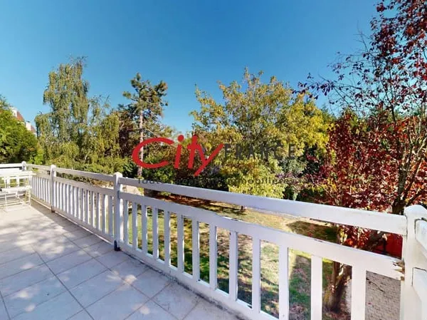 Maison 7 pièces 184 m²