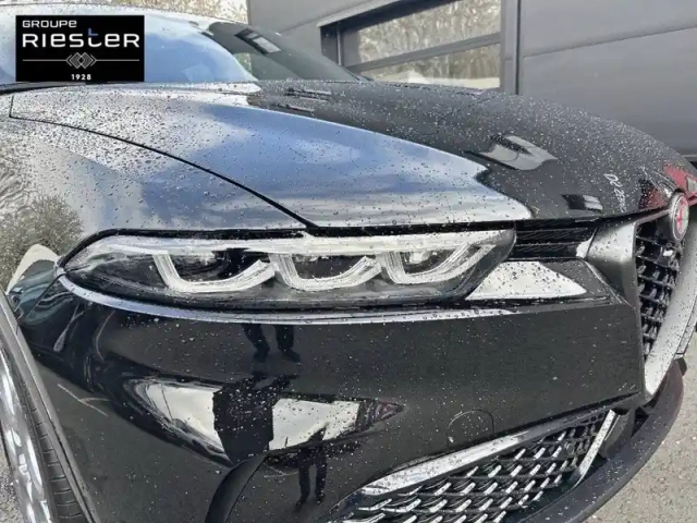 Alfa Romeo Tonale 1.3 hybride rechargeable phev 280ch at6 e-q4 — photo 16