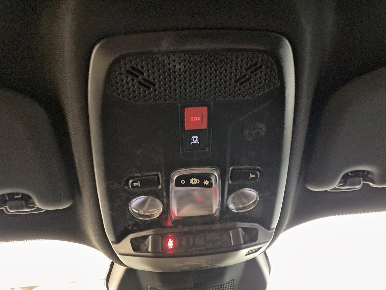 Peugeot 2008 hybrid 145 ch e-dcs6 allure — photo 19