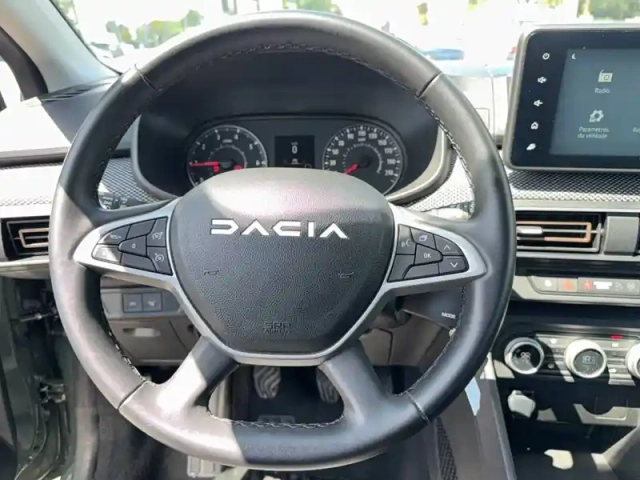 Dacia Sandero eco-g 100 — photo 15