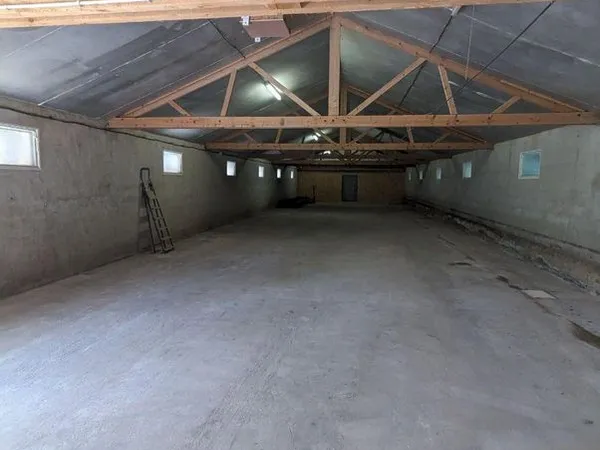 Garage 300 m² Millam
