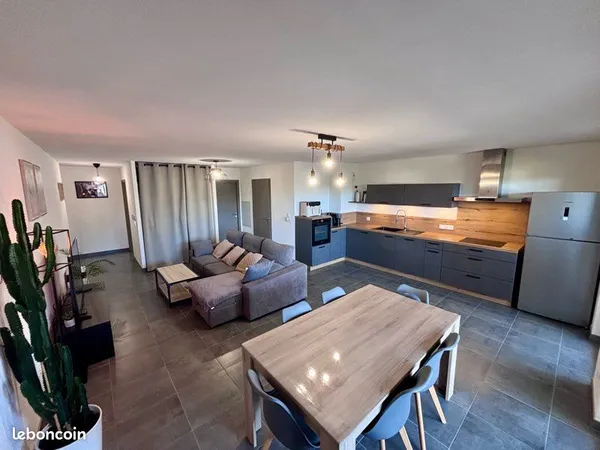 Appartement T3 de 76,29 m² avec balcon de 15,41 m² - Valdahon