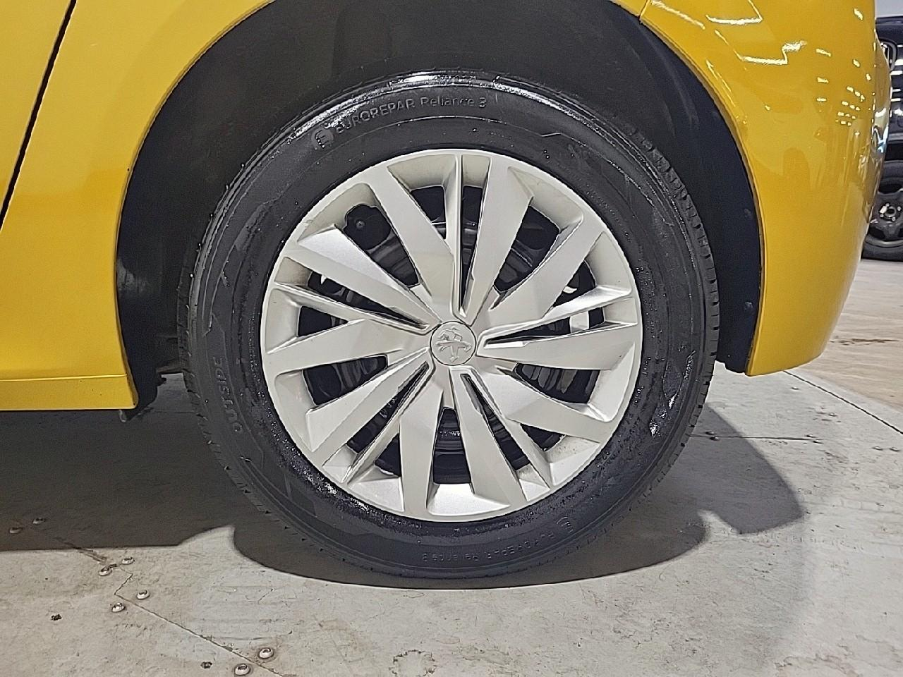 Peugeot 208 puretech 75 s&s bvm5 like — photo 16