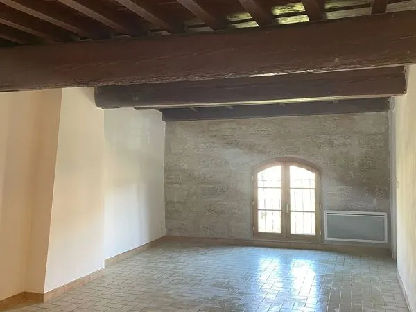 Charmant T2 à louer en plein centre Cours Jean Jaurès Pézenas
