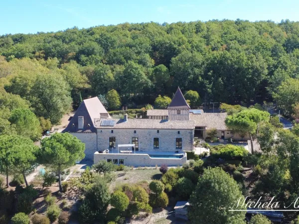 Propriété 20 pièces 850 m²