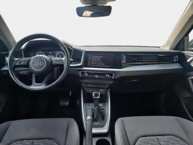 Audi A1 sportback 25 tfsi 95ch business line s tronic 7 — photo 27