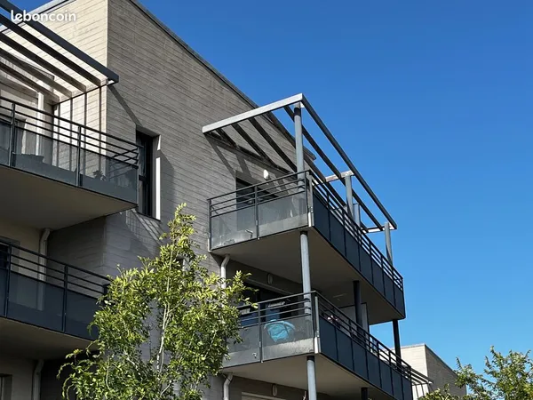 ☀️ Studio 30 m² avec terrasse et parking - DPE B - 2 km de la mer