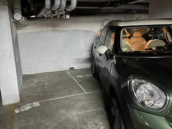 Location de parking moto 3 rue Saint Charles 15ième Paris