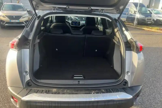 Peugeot 2008 puretech 100 s&amp;s bvm6 — photo 23